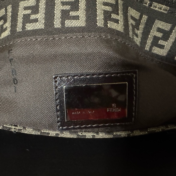 Fendi Brown and Black Women's Tote Bag / Includes C.O.A - Picture 7 of 9